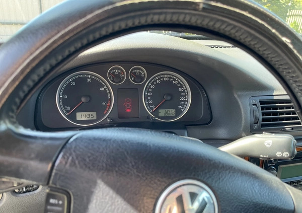 Volkswagen Passat cena 12900 przebieg: 308000, rok produkcji 2005 z Kielce małe 67